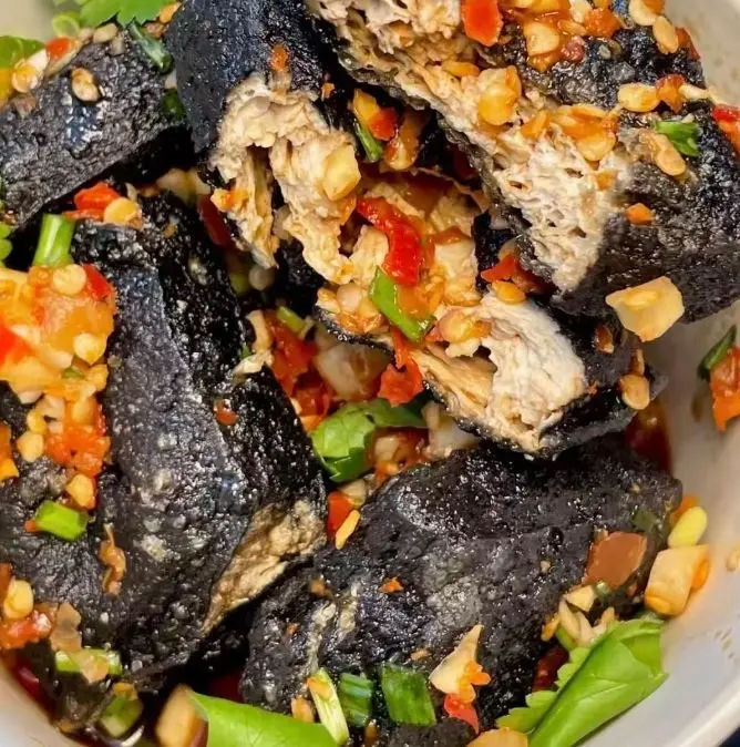 Black Classic Stinky Tofu