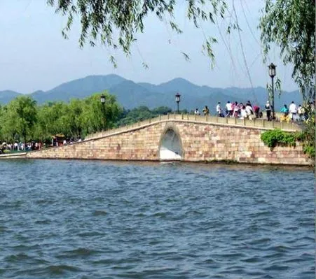 Broken Bridge (Duan Qiao) (断桥)