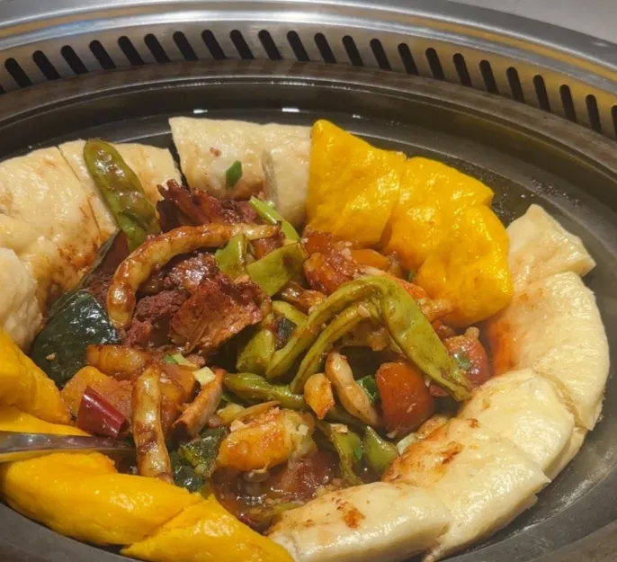 Shan He Tun Iron Pot Stew