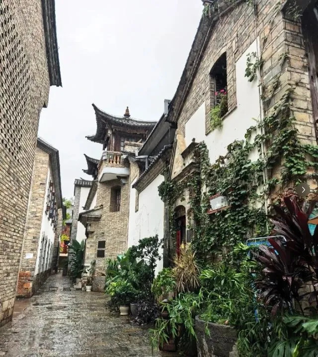 Kunming Old Street & MixC (昆明老街 & 万象城)