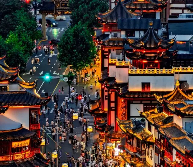 City God Temple & Old Street (城隍庙 & 老街)