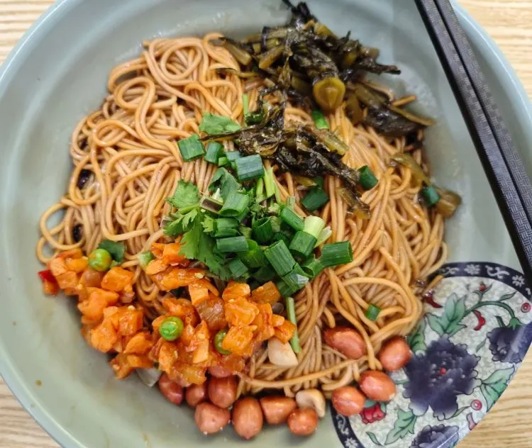 Scallion Oil Noodles